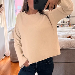 Stickad tröja - Stickad tröja från H&M💕xs passar s också 