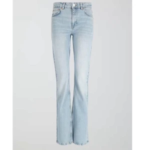 Gina tricot jeans - Full flare jeans i storlek 36/S 