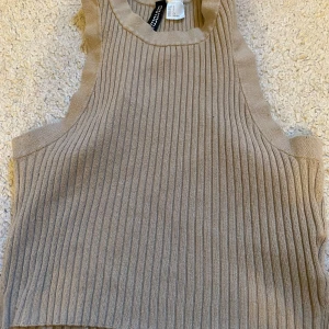 Brun topp - Brun topp från hm💕