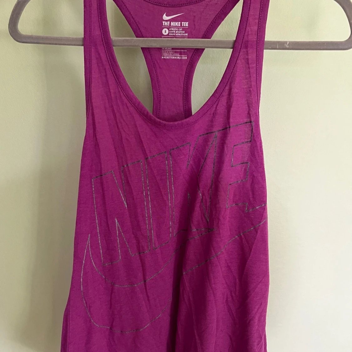 Lila träningslinne, Nike