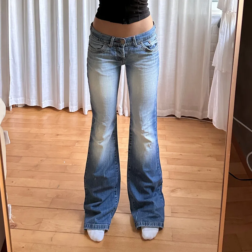 Vintage från Tally Weijl med fina bakfickor💓midja 40 innerben 85 jae 165. Jeans & Byxor.