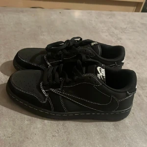 Travis scott air force  - Helt nya 