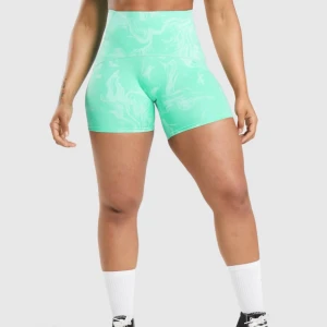 Trännngsshorts gymshark - Snygga oanvända träningsshorts. Sitter väldigt fint vid rumpan.