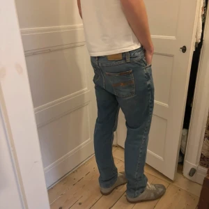 Nudie Jeans  - Nudie Jeans i storlek 29/34