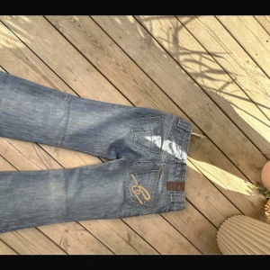 Low Rise bootcut - Väldigt snygga low Rise bootcut jeans 