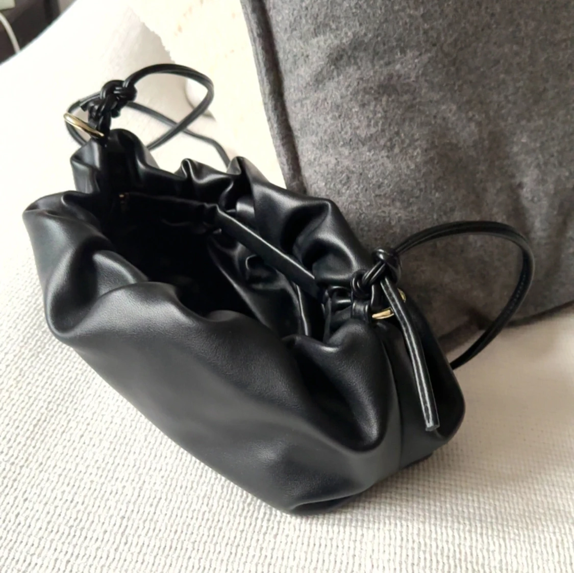 Svart axelväska  - 3