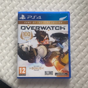 Overwatch Game of the Year Edition för PS4 - Säljer Overwatch Game of the Year Edition för PS4. Inkluderar bonusinnehåll och har fått över 100 utmärkelser. Perfekt för fans av actionfyllda multiplayer-spel.