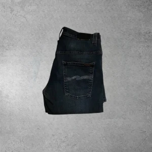 Nudie jeans ”Thin Finn” - Jag säljer ett par jeans ifrån Nudie•W32 L34•Kontakta gärna vid frågor eller funderingar!