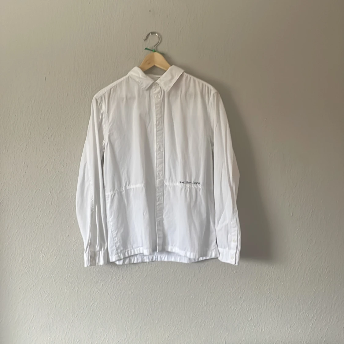 Vit skjorta från Calvin Klein