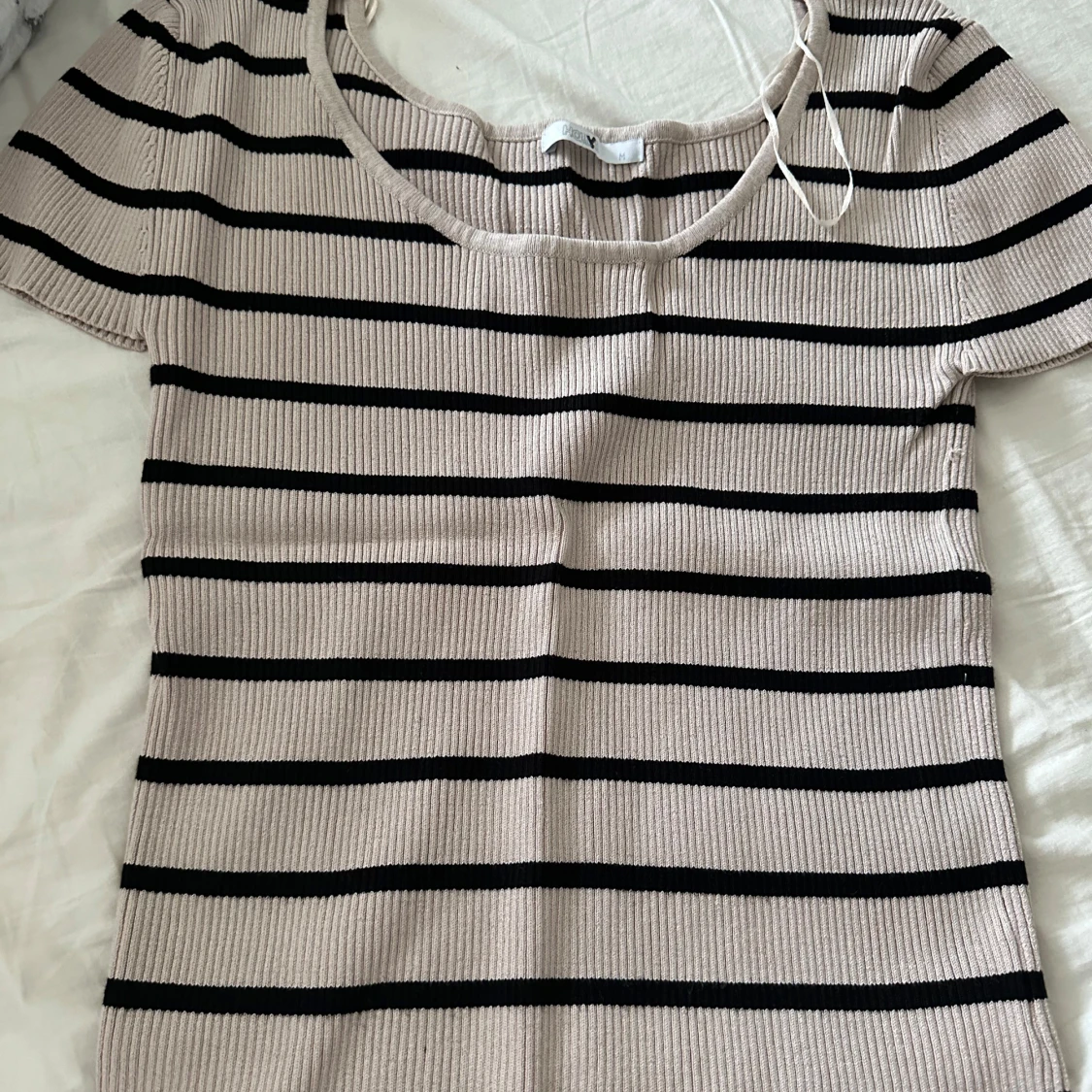 Beige och svart randig ribbad topp - 90