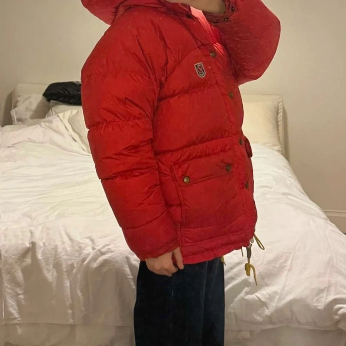 Röd dunjacka från Fjällräven - 90