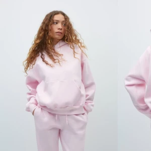 Ljusrosa hoodie - Säljer en mysig ljusrosa hoodie ifrån Gina Tricot i storlek M. Använd fåtal gånger så i nyskick. 🩷Hör av er vid intresse eller mer info. Går bra att använda köp nu🩷