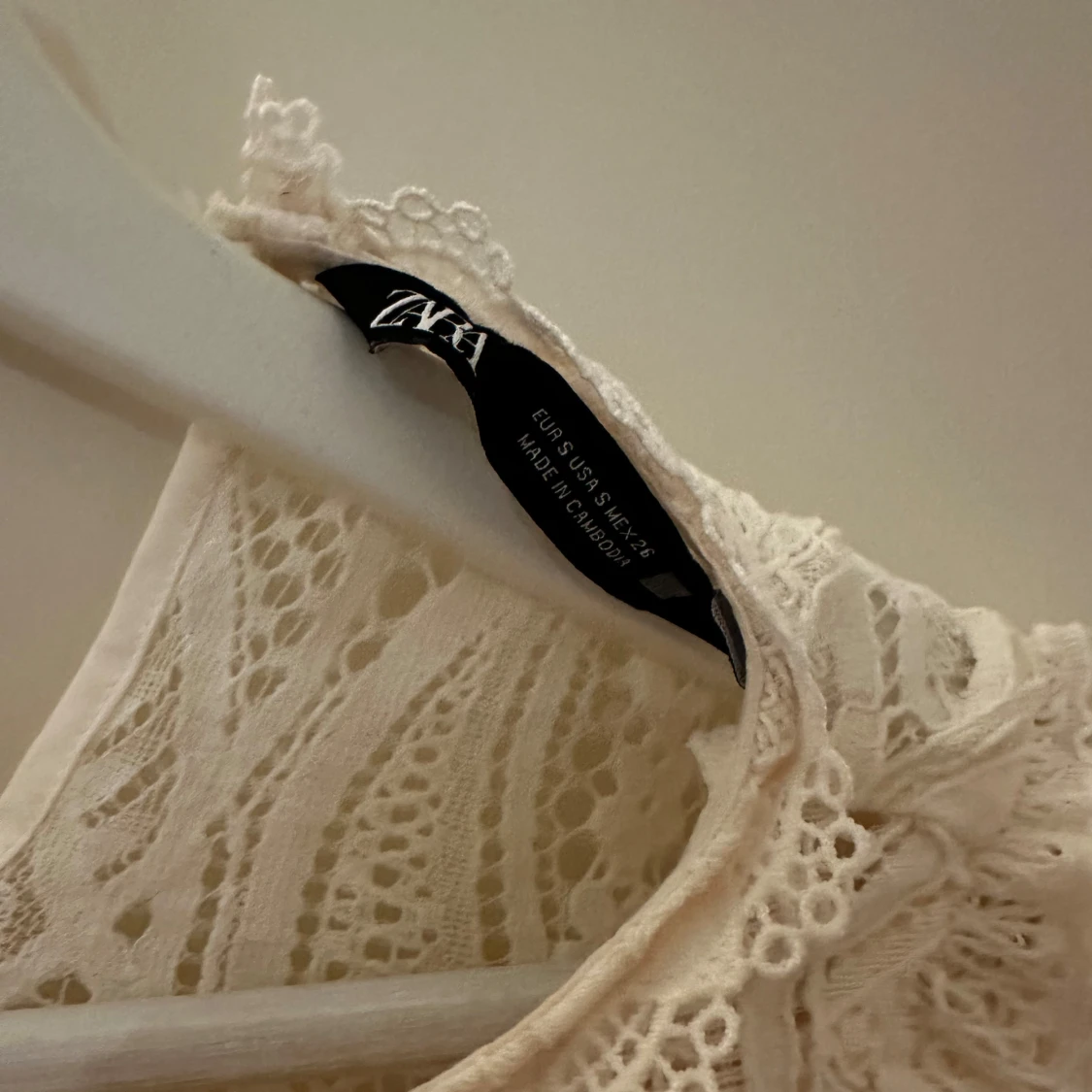 Spets topp från Zara  - 91