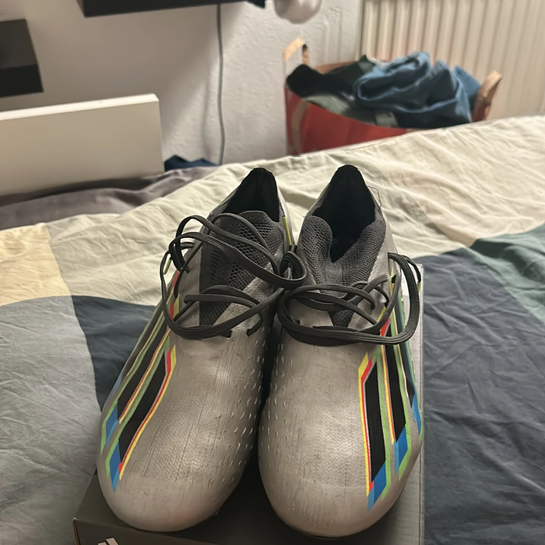 Fotbollsskor från Adidas - 2