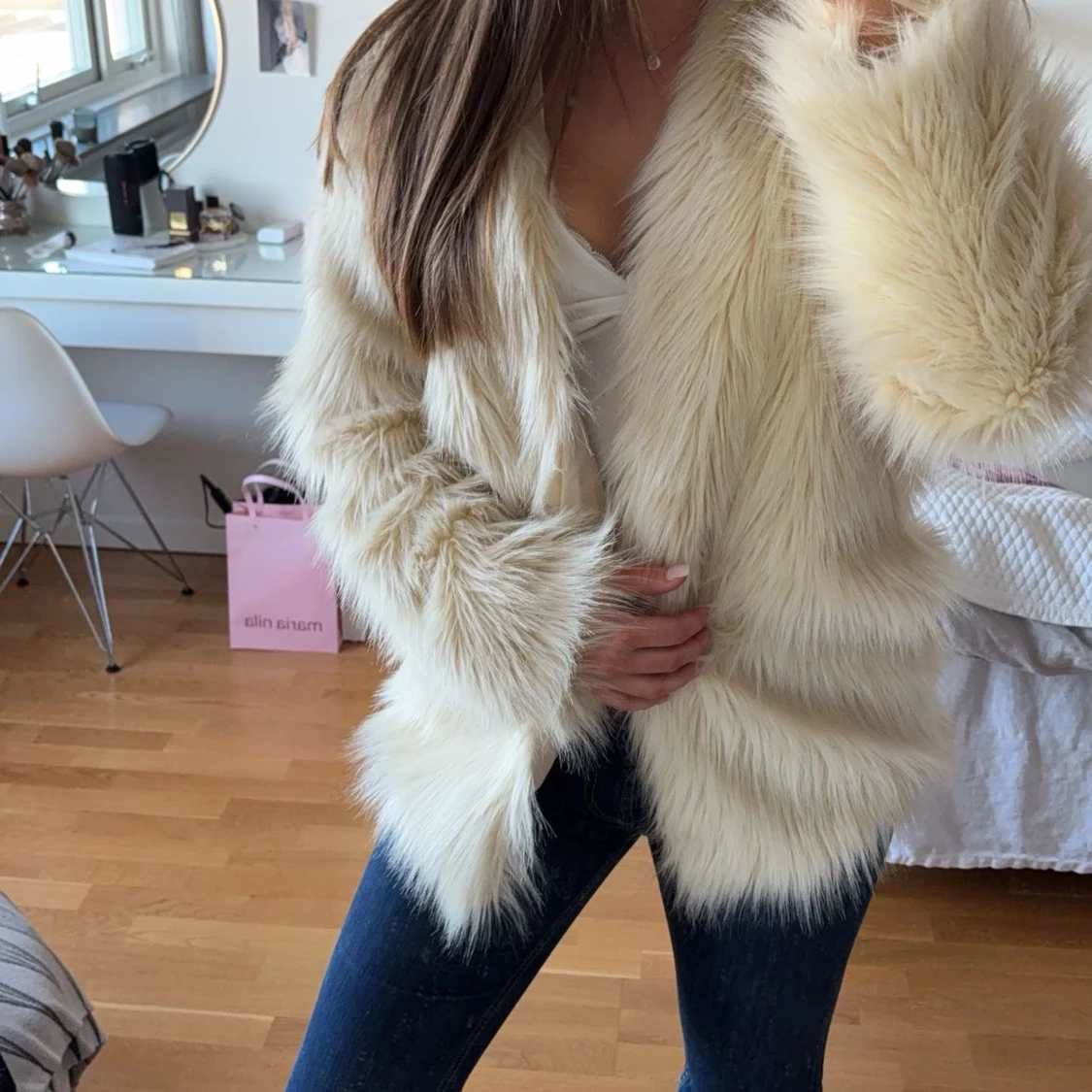 Beige pälsjacka - 1