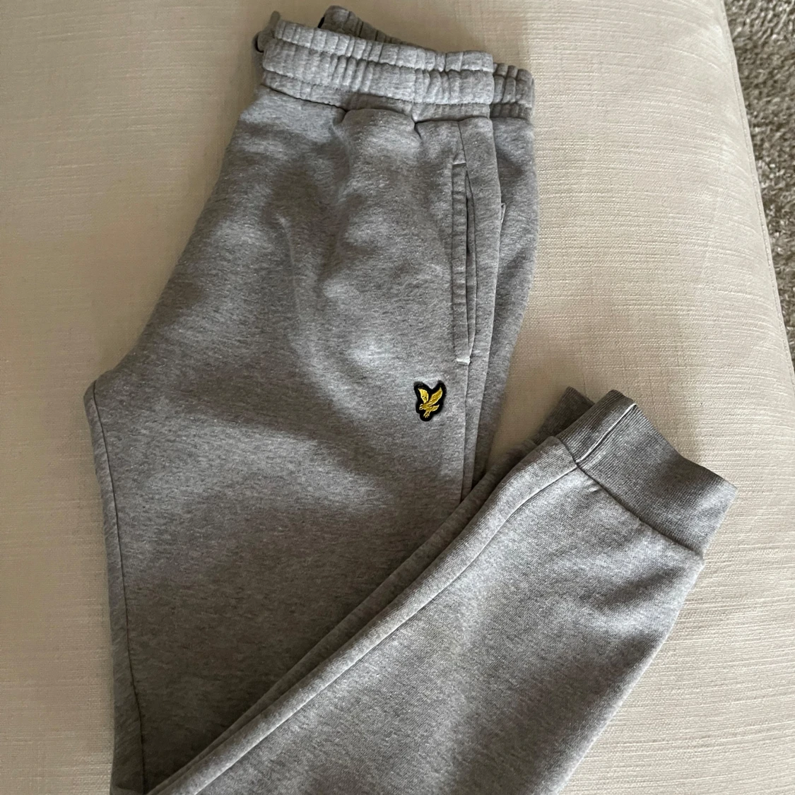 Grå mjukisbyxor från Lyle & Scott - 91