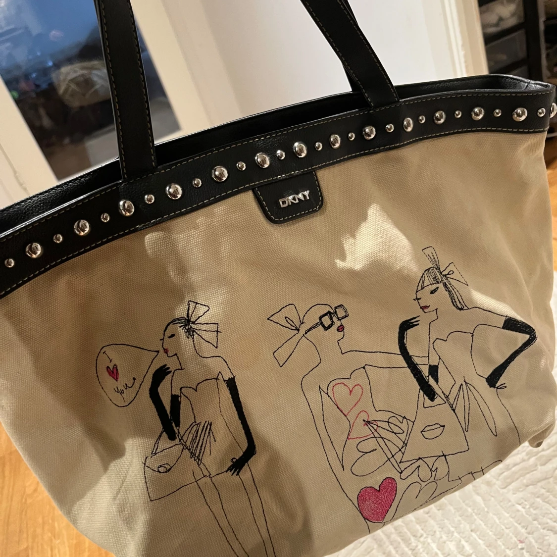 Beige shoppingväska från DKNY