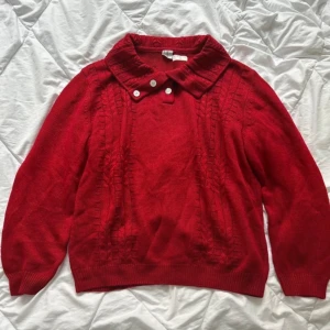 söt vintage tröja - en fin liten stickad tröja som inte kommer till användning ❤️