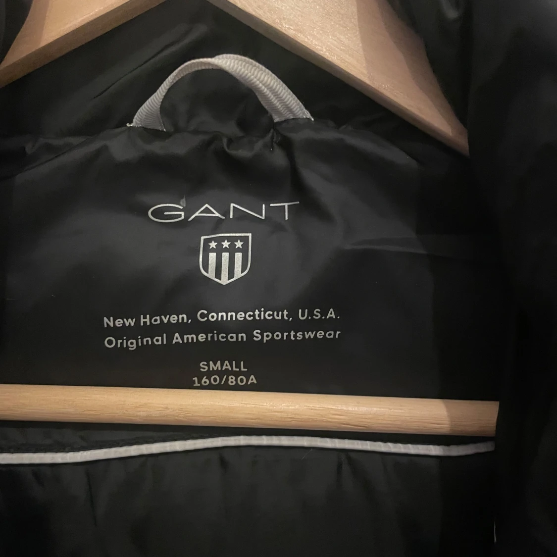 Svart dunjacka från GANT - 90