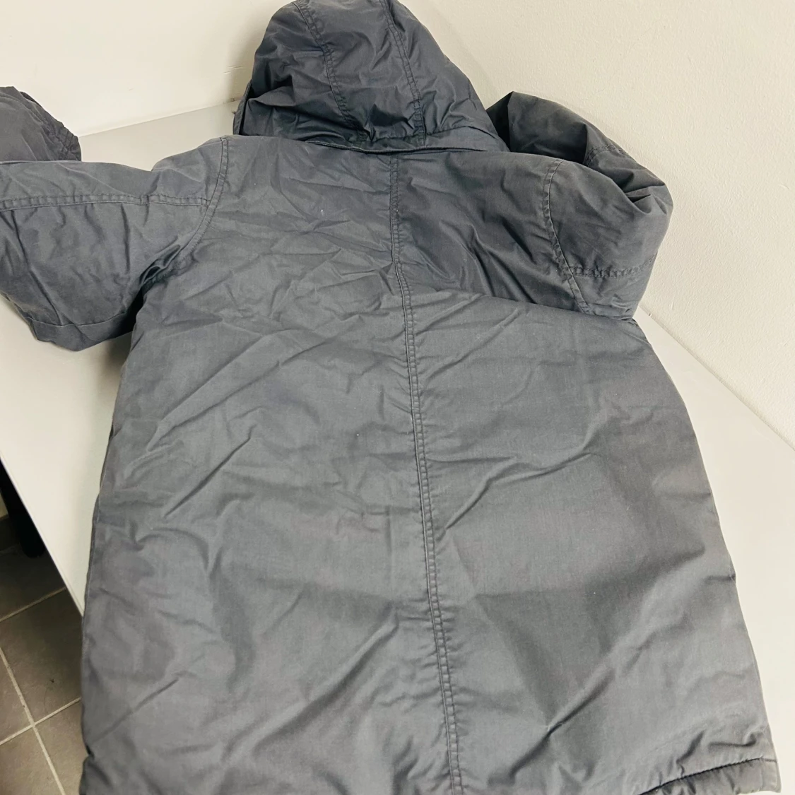 Grå parkajacka från H&M - 90