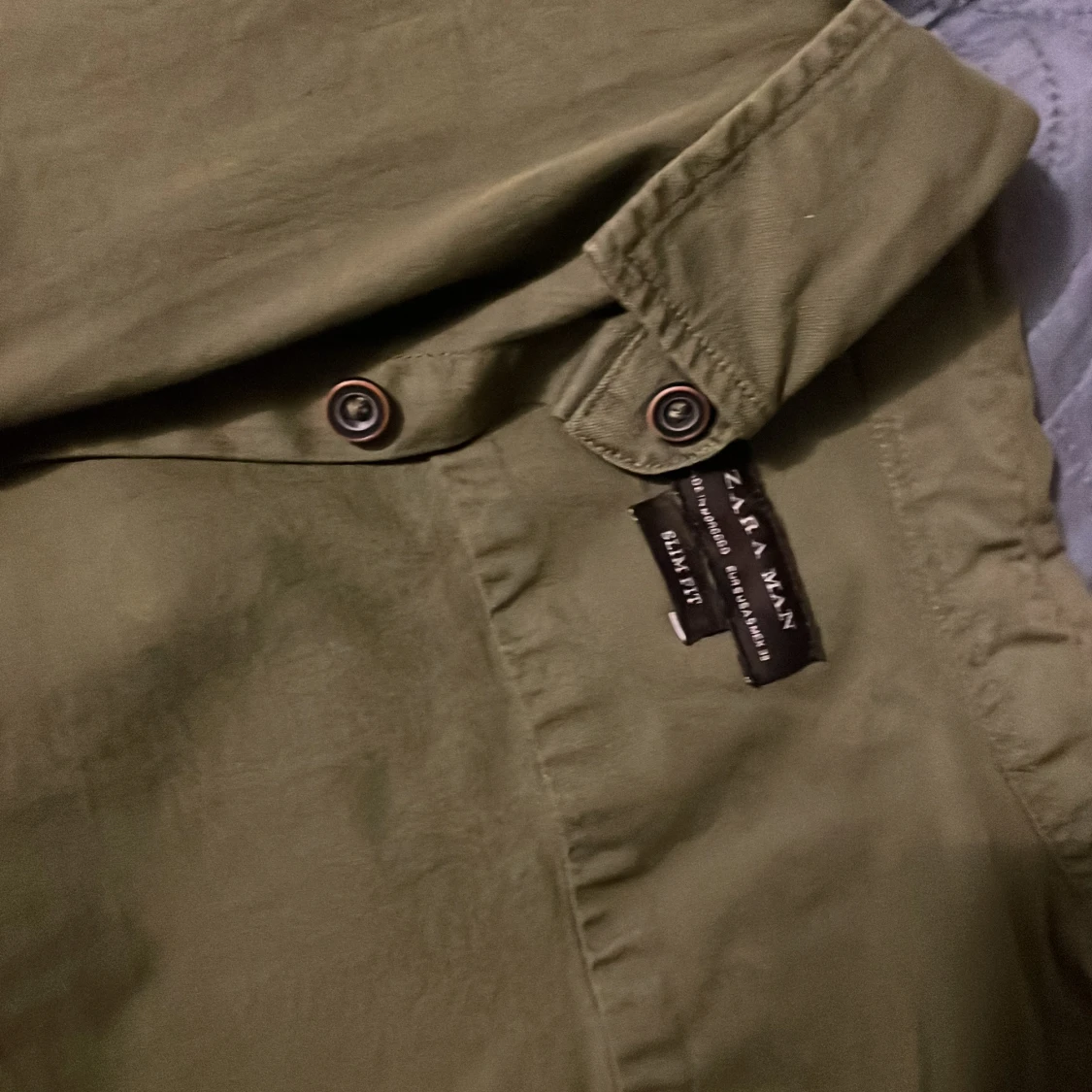 Olivgrön skjorta från Zara Man - 90