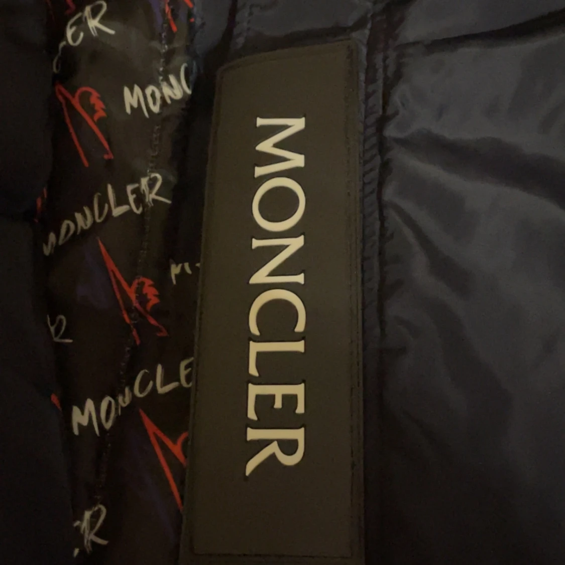 Mörkblå jacka från Moncler - 92