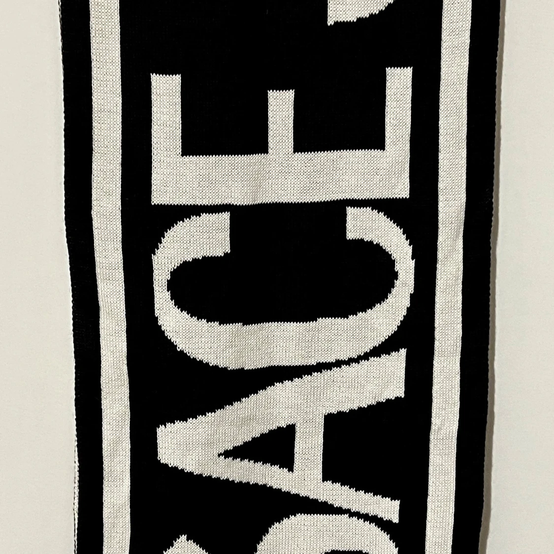 Svartvit Versace halsduk