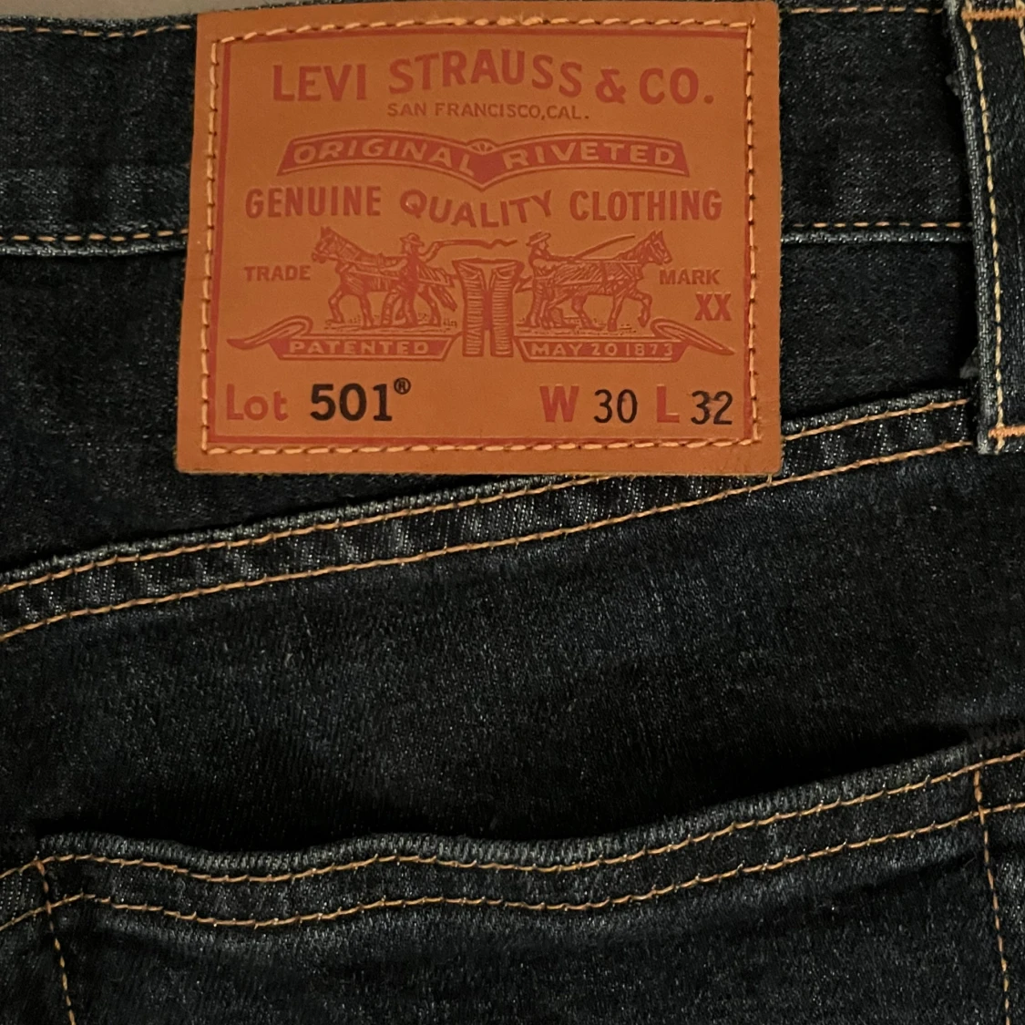 Levi's 501 jeans i mörkblå  - 91
