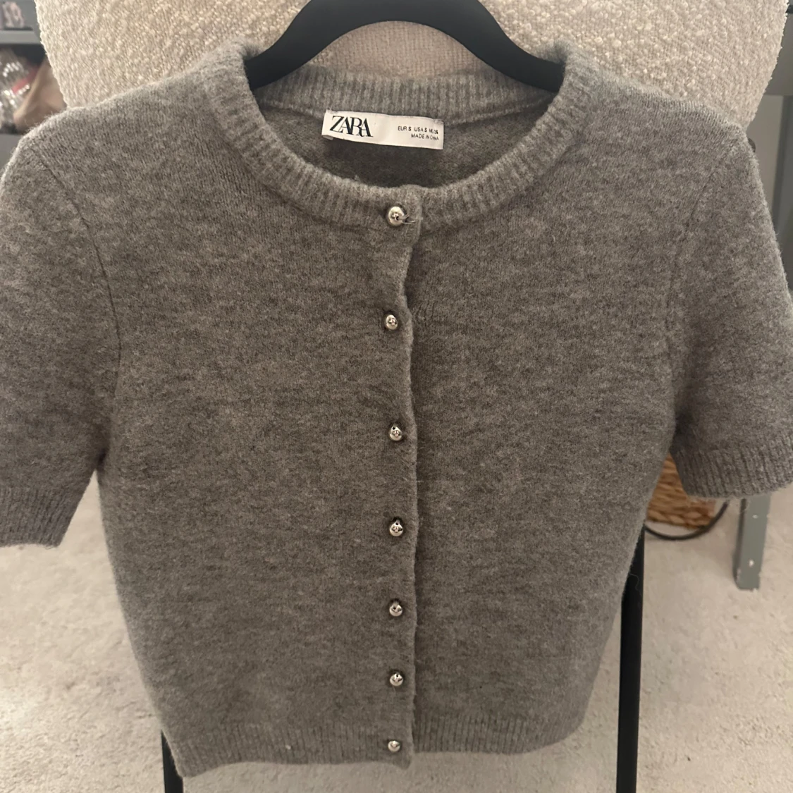 Grå kofta från Zara - 90