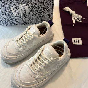Eytys Sonic Canvas - Eytys Sonic Canvas ”Bright White” i strl 37. Helt nya och oanvända!