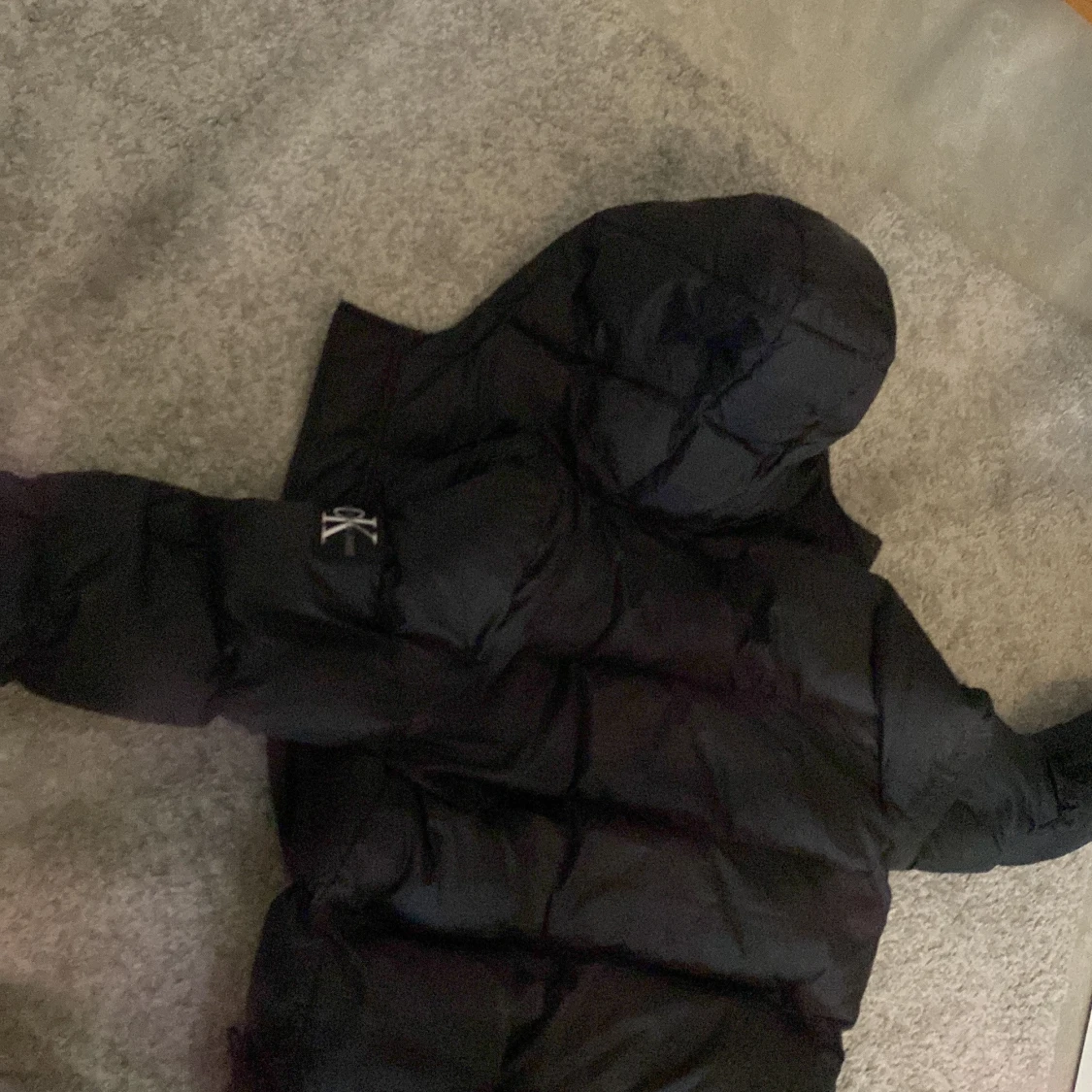 Svart pufferjacka från Calvin Klein Jeans - 92