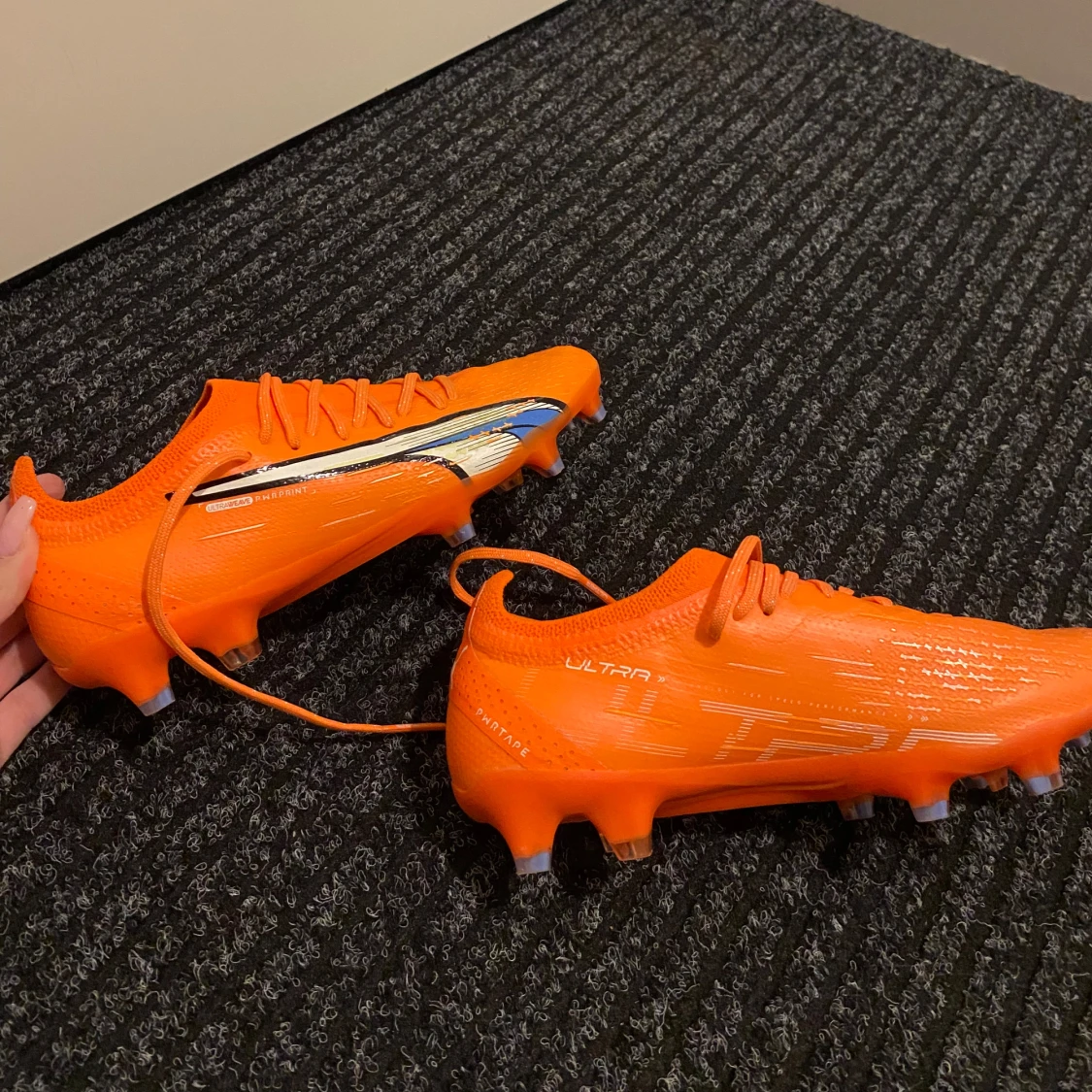 Fotbollsskor/ puma ultra ultimate  - 90