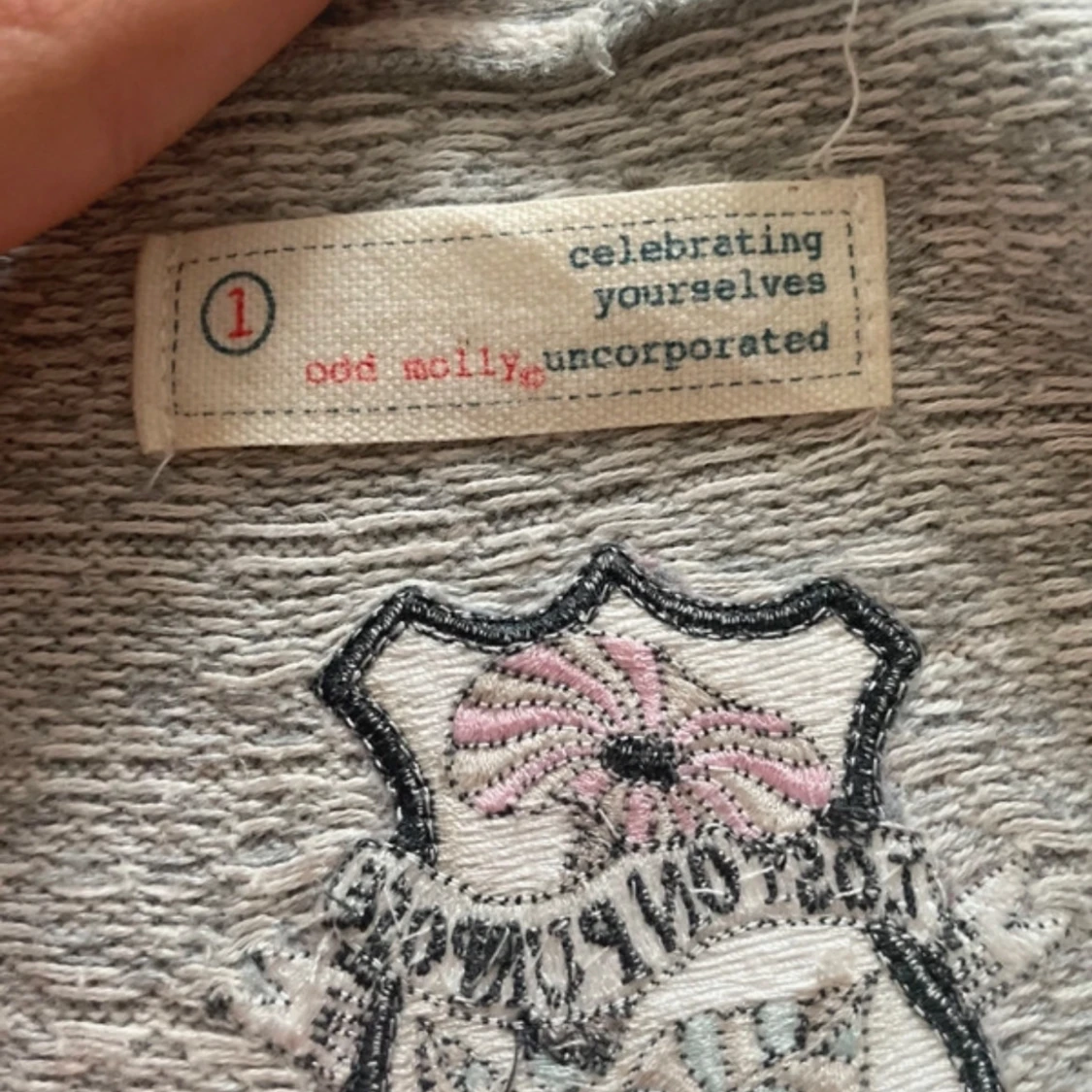 Grå mönstrad kofta från Odd Molly - 91