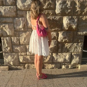 Klänning  - Från bubbleroom. Använd 1 gång i storlek L