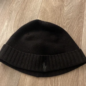 Mössa - Polo Mössa, Nyskick knappt används