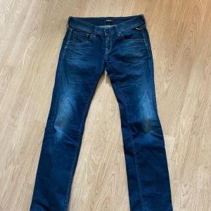 Replay jeans - Skriv om frågor och funderingar pris kan diskuteras!