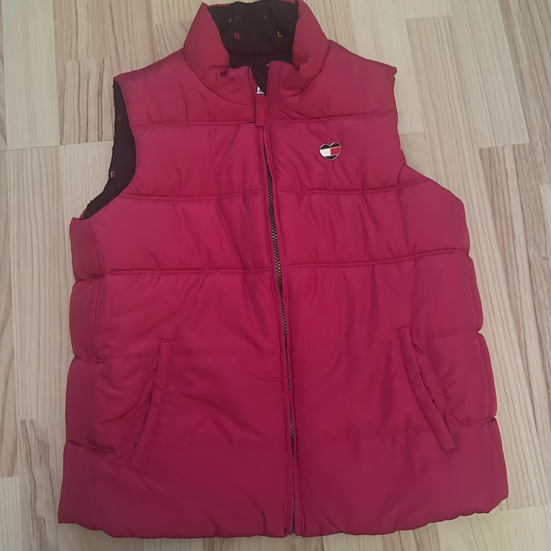Dubbelsidig Tommy Hilfiger väst - 90