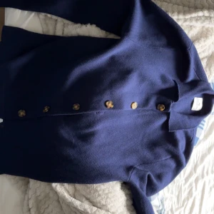 John Henric kofta  - John henric skjorta i ny skick.