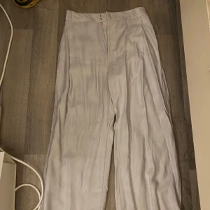 Zara kostymbyxor - Aldrig använda storlek S