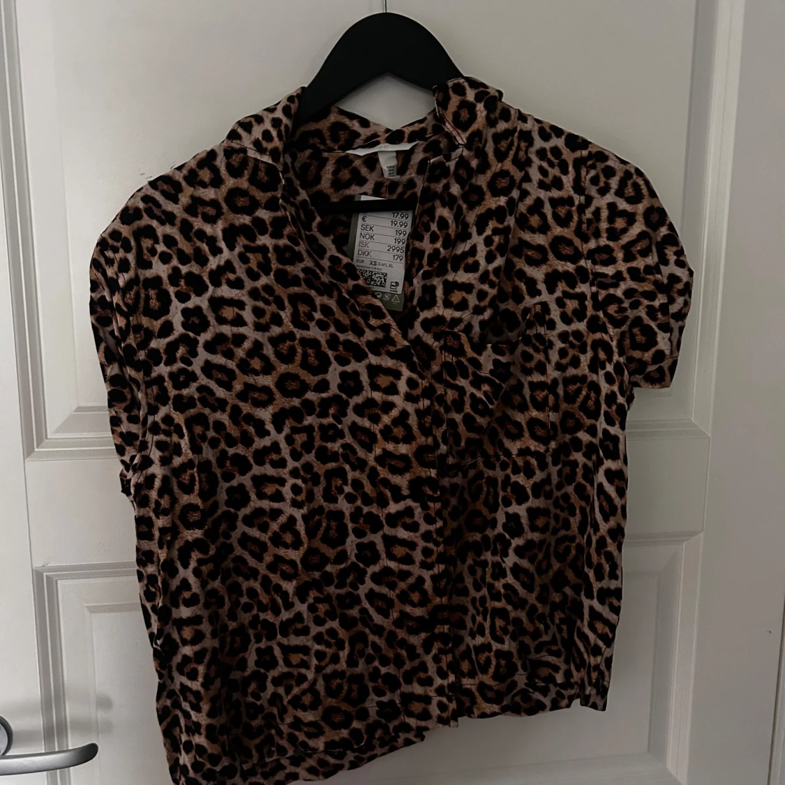 Leopardmönstrad blus