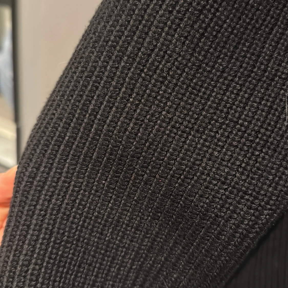 Svart stickad tröja från Maison Margiela - 2