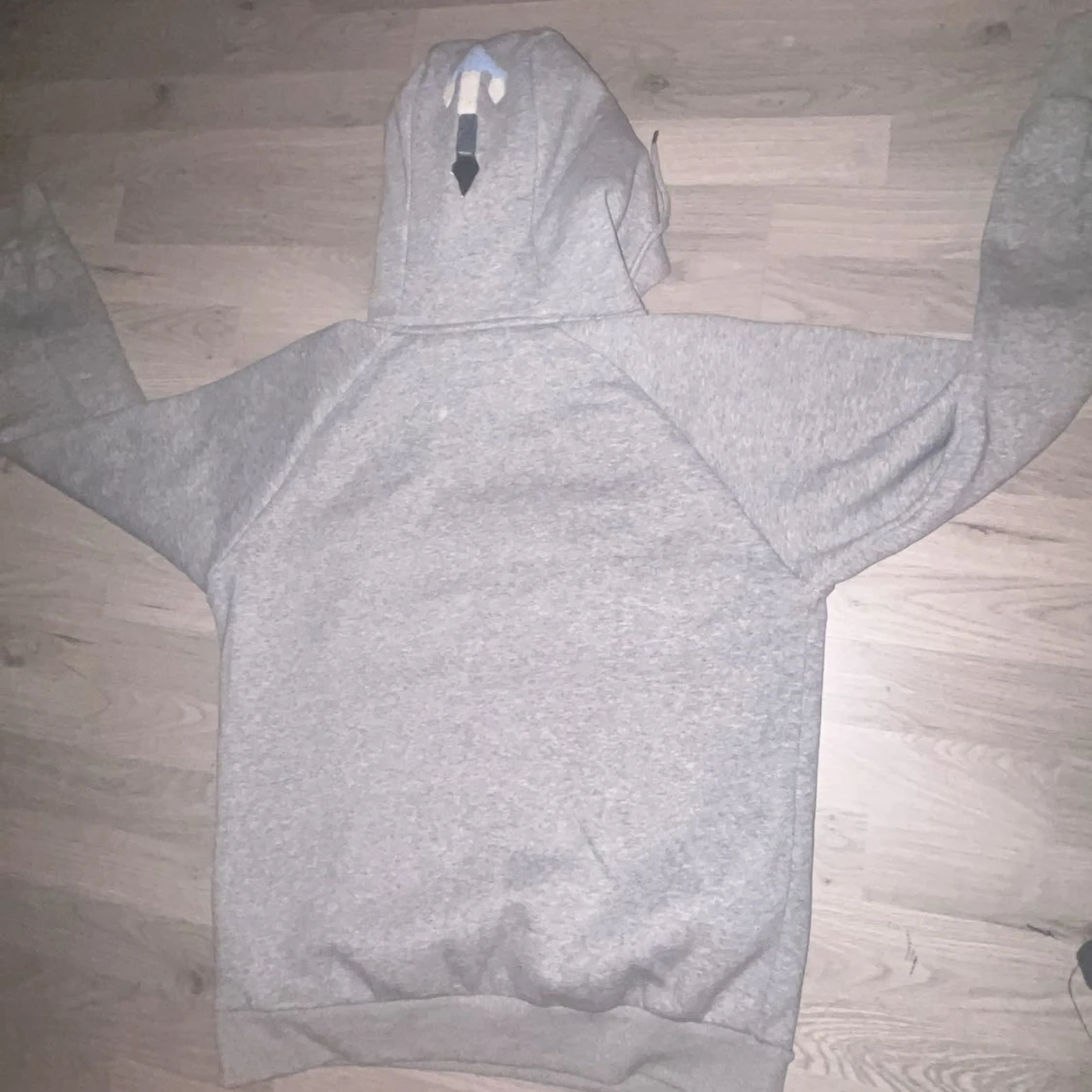 Grå hoodie från Trapstar - 1