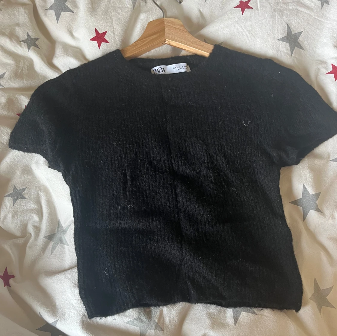 Svart kortärmad topp från Zara - 1
