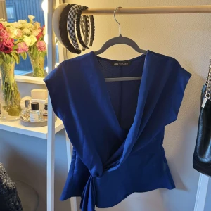 Blus från Zara - Super fin💕 Perfekt till middagar och fester💕
