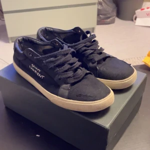 Saint Laurent skor - Saint Laurent skor storlek 42 