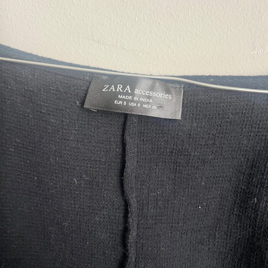 Svart kortärmad topp från Zara - 1
