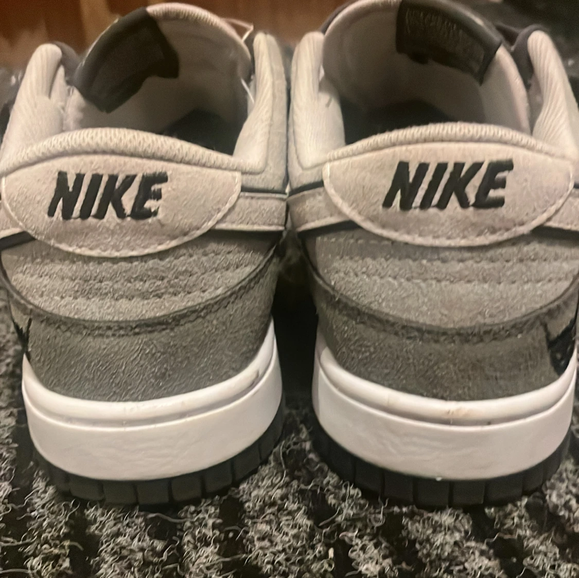 Grå Nike sneakers - 28