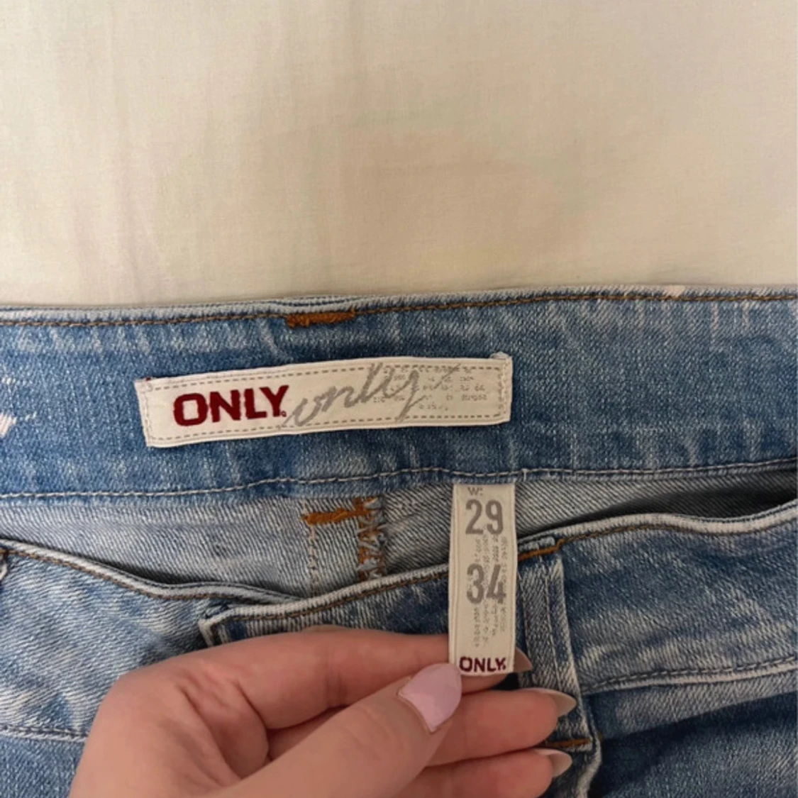 Blå jeans från ONLY - 93