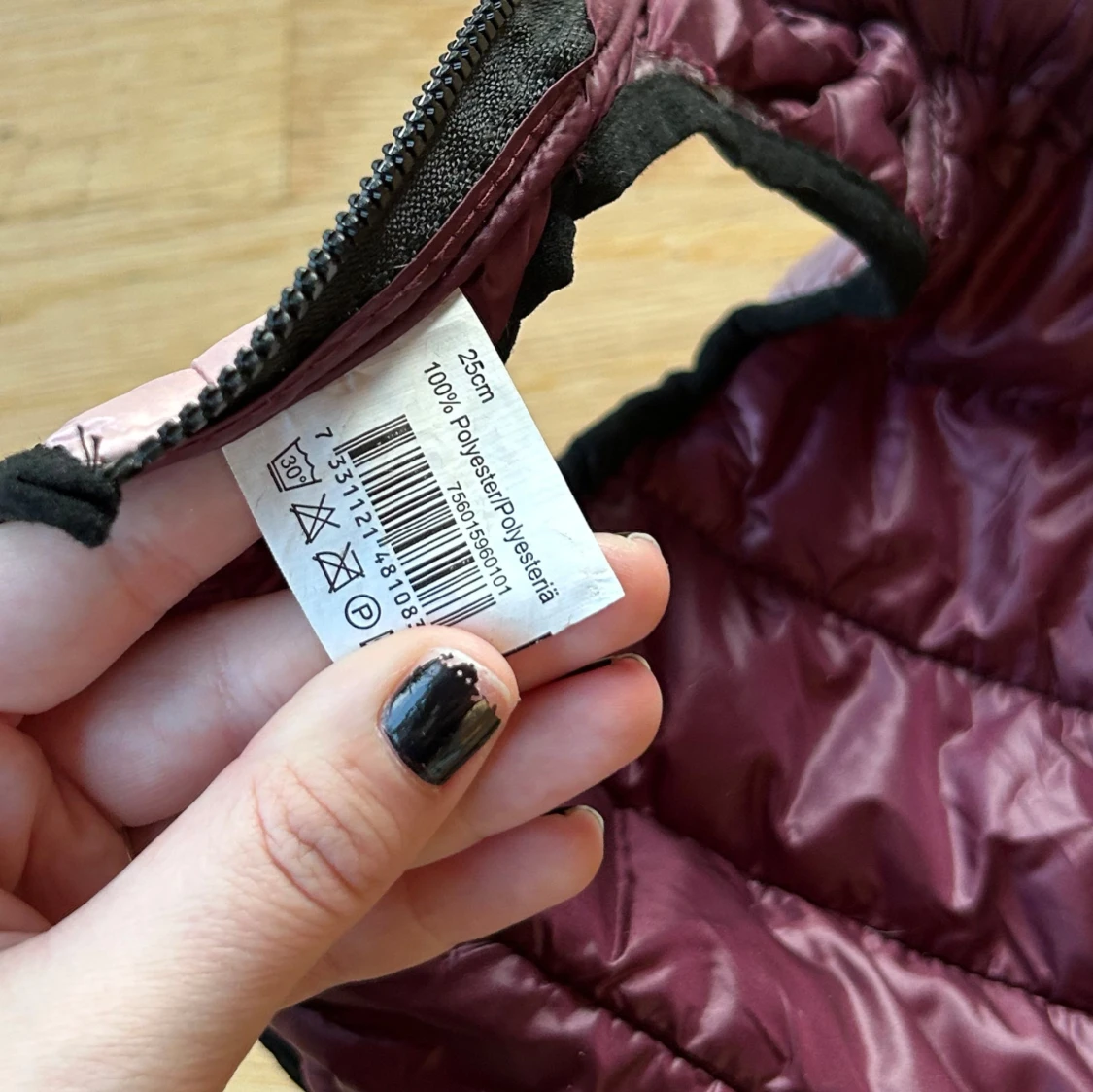 Vinröd hundjacka med dragkedja - 91