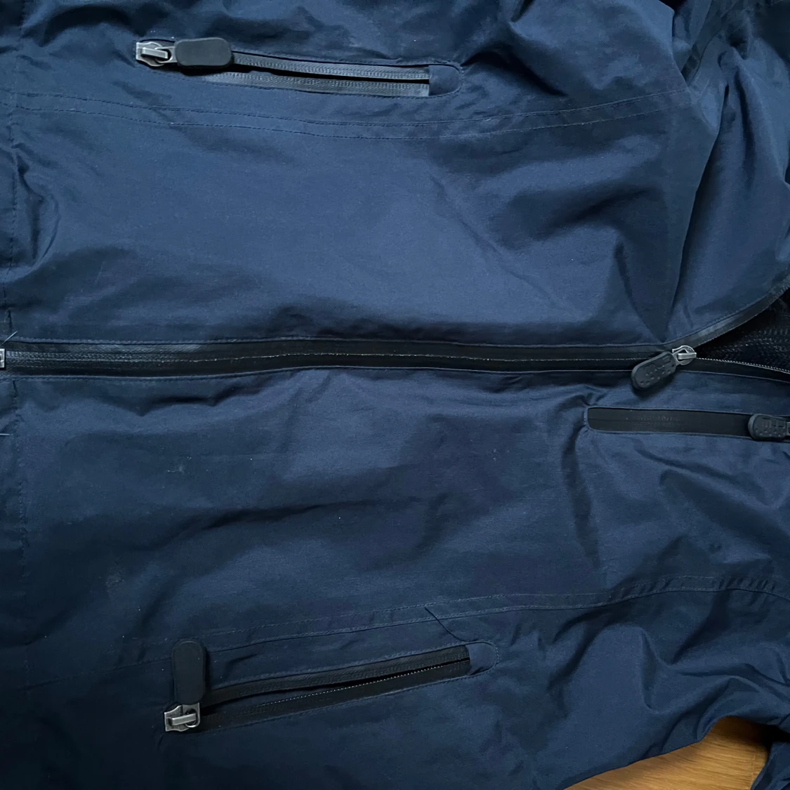 Mörkblå vindjacka från CRW - 91